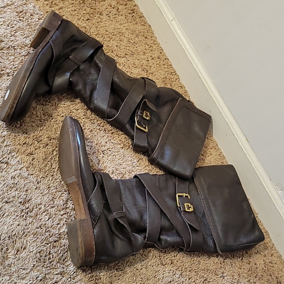 Chloe buckle brown slip on flat boots - Picture 2 of 8